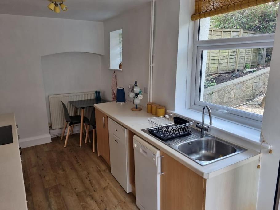Cheerful Two Bedroom Cottage In The Forest Of Dean Lydbrook Exterior foto